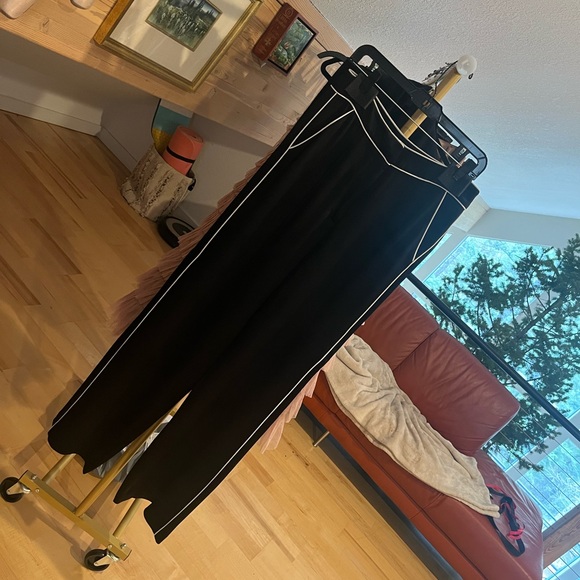 Veronica Beard Edia Black satin wide leg sz 6 tuxedo pants - Picture 9 of 16